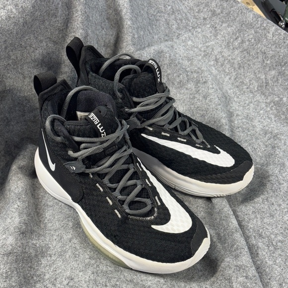 Nike Zoom Rize TB Black and White Athletic Sneakers tennis shoes size 8